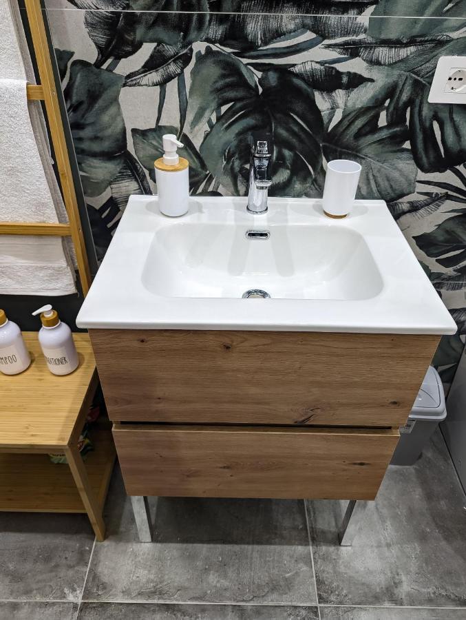 Amari Home Катания Екстериор снимка